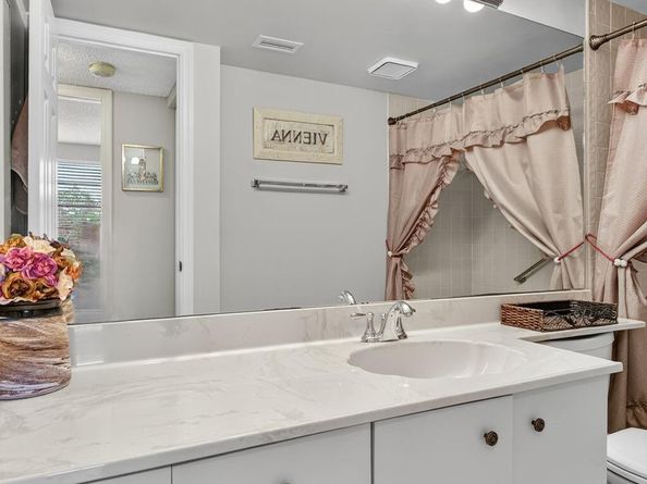 7445 Fairfax Dr 209, Fort Lauderdale FL 33321