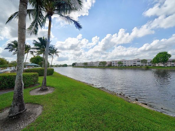 7445 Fairfax Dr 209, Fort Lauderdale FL 33321