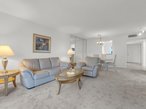 7192 Huntington Lane 407, Delray Beach FL 33446