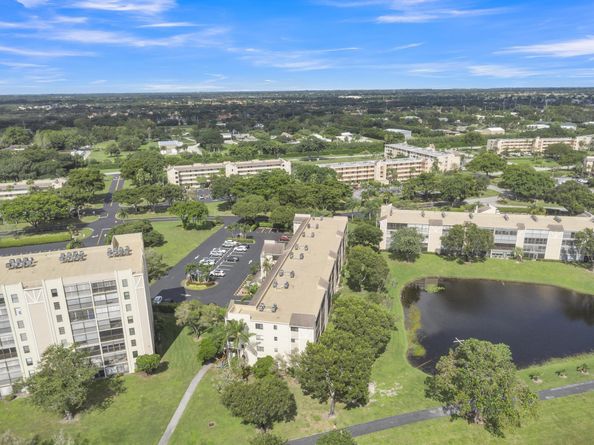 7192 Huntington Lane 407, Delray Beach FL 33446