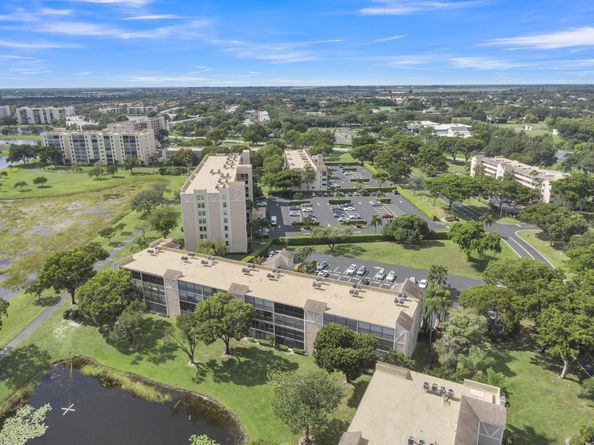 7192 Huntington Lane 407, Delray Beach FL 33446