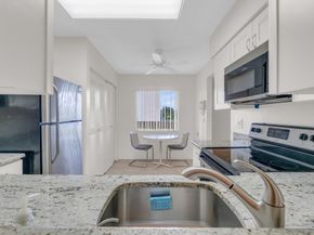 7192 Huntington Lane 407, Delray Beach FL 33446