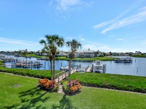 372 Spyglass Way, Jupiter FL 33477