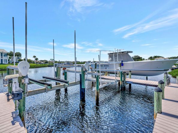 372 Spyglass Way, Jupiter FL 33477