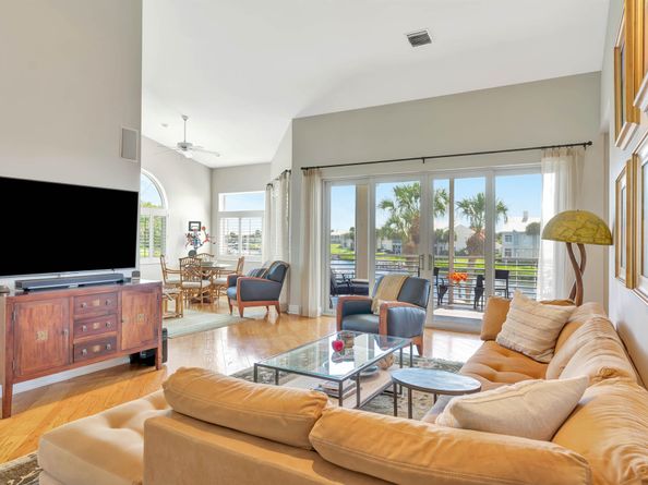 372 Spyglass Way, Jupiter FL 33477