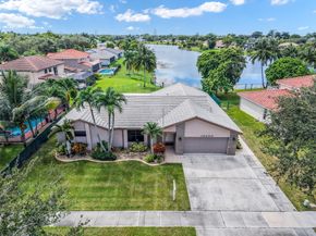 15600 Huntridge Rd, Davie FL 33331