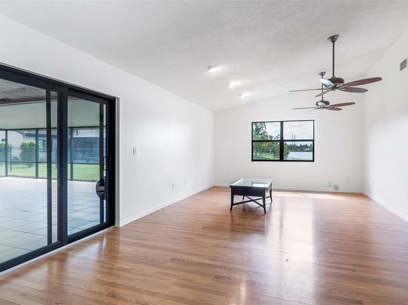 15600 Huntridge Rd, Davie FL 33331