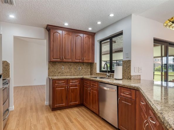 15600 Huntridge Rd, Davie FL 33331