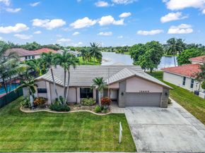 15600 Huntridge Rd, Davie FL 33331