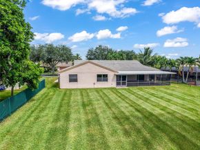 15600 Huntridge Rd, Davie FL 33331