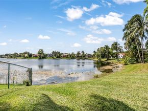 15600 Huntridge Rd, Davie FL 33331