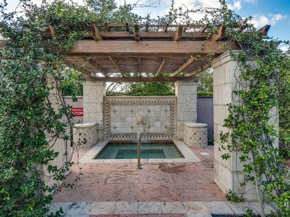 11765 Saint Andrews Place 105, Wellington FL 33414
