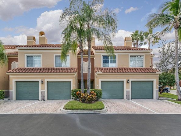 11765 Saint Andrews Place 105, Wellington FL 33414