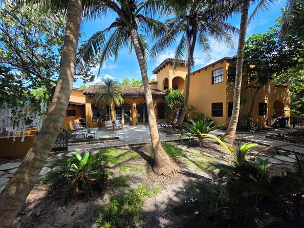 4200 N Surf Road, Hollywood FL 33019