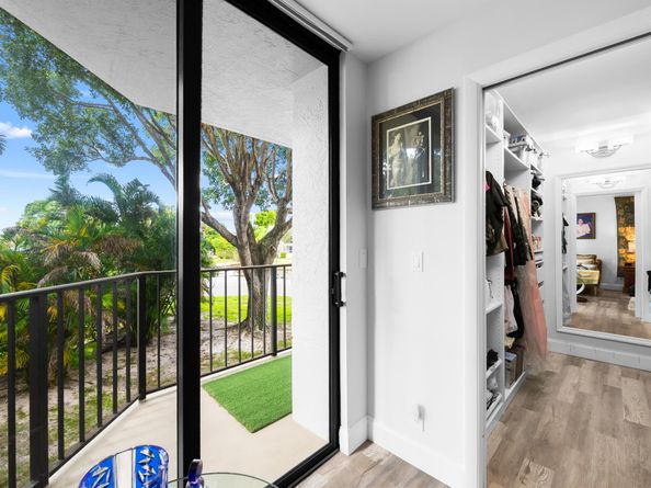 799 Jeffery Street 202, Boca Raton FL 33487