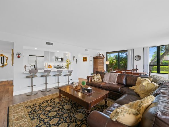 799 Jeffery Street 202, Boca Raton FL 33487