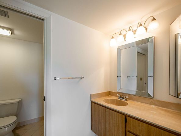 1601 Marina Isle Way 204, Jupiter FL 33477