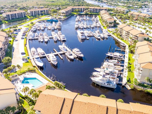 1601 Marina Isle Way 204, Jupiter FL 33477