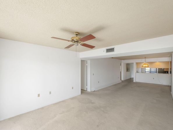 1601 Marina Isle Way 204, Jupiter FL 33477