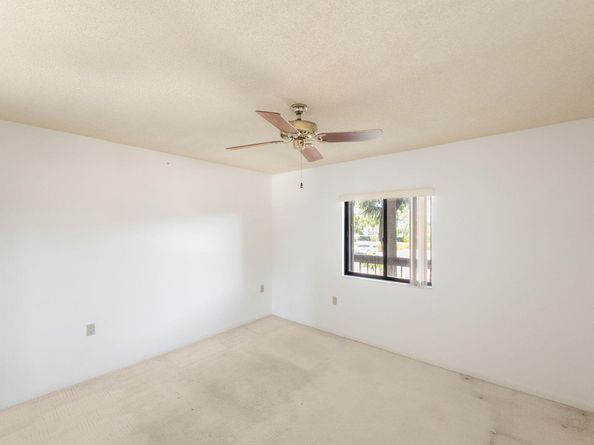 1601 Marina Isle Way 204, Jupiter FL 33477
