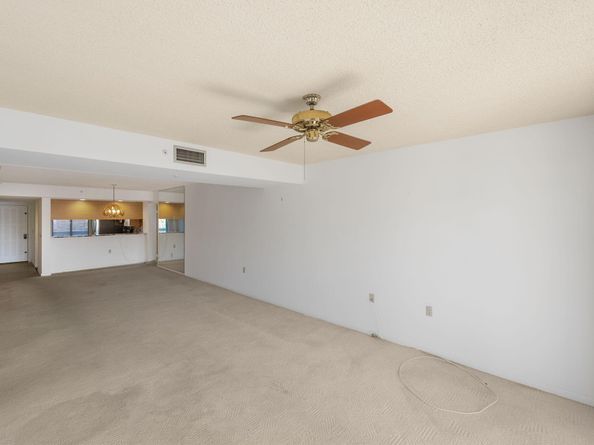 1601 Marina Isle Way 204, Jupiter FL 33477