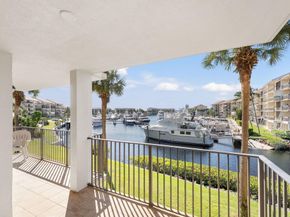 1601 Marina Isle Way 204, Jupiter FL 33477