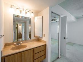 1601 Marina Isle Way 204, Jupiter FL 33477