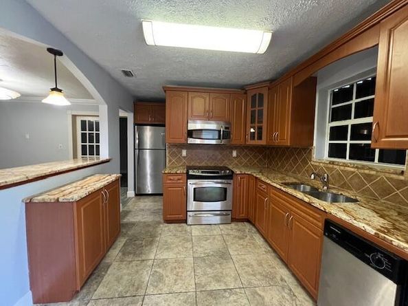 2800 SW 4th Court, Fort Lauderdale FL 33312