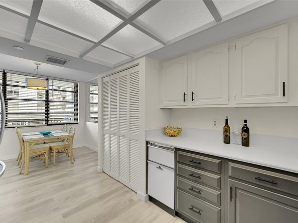 812 N Ocean Blvd 202, Pompano Beach FL 33062