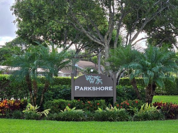8223 Springlake Dr 8223, Boca Raton FL 33496