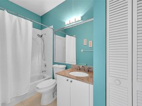 5305 NW 126th Dr, Coral Springs FL 33076