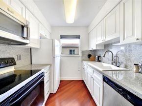 2701 Middle River Dr 11, Fort Lauderdale FL 33306