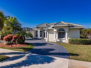113 Sugarwood Crescent, Royal Palm Beach FL 33411