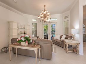 113 Sugarwood Crescent, Royal Palm Beach FL 33411