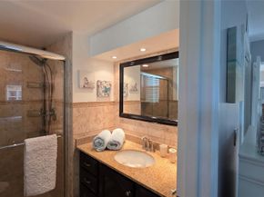 2801 Somerset Dr 211, Lauderdale Lakes FL 33311