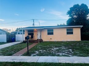 6409 Franklin St, Hollywood FL 33024