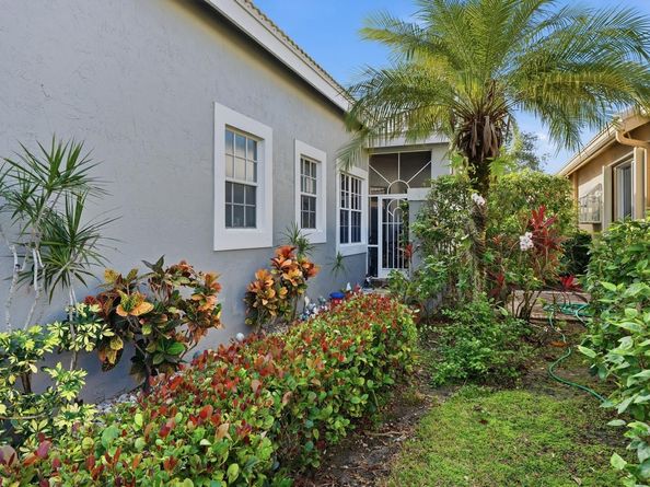 6441 Three Lakes Ln, Boynton Beach FL 33437