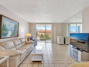 105 Paradise Harbour Boulevard 307, North Palm Beach FL 33408