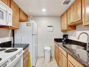 105 Paradise Harbour Boulevard 307, North Palm Beach FL 33408