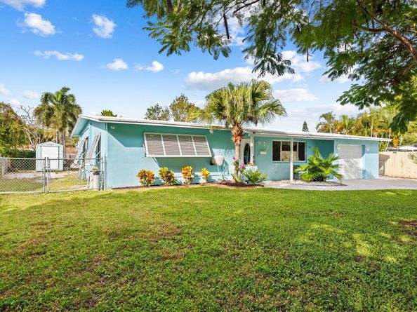 27 NE 16th Avenue, Pompano Beach FL 33060