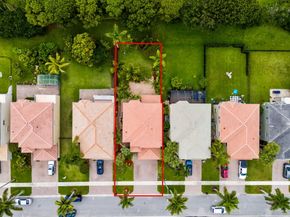 9147 Dupont Place, Wellington FL 33414
