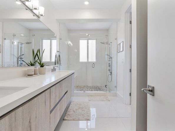 2920 SW 25th Terrace B, Miami FL 33133