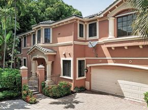 2883 Kinsington Circle, Weston FL 33332