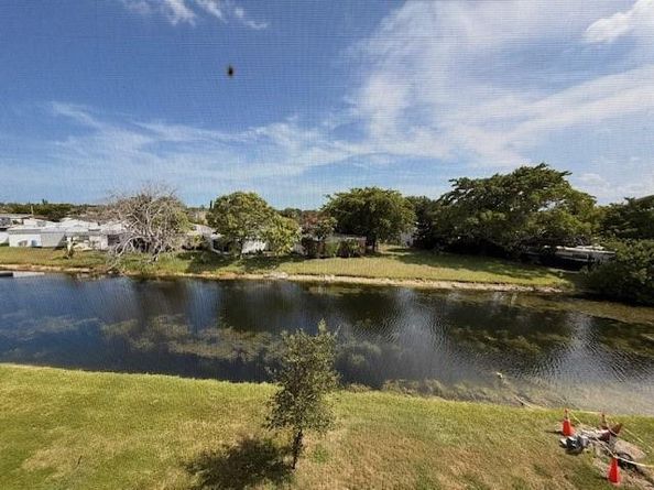 9660 Sunrise Lakes Boulevard 306, Sunrise FL 33322