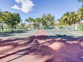 9660 Sunrise Lakes Boulevard 306, Sunrise FL 33322