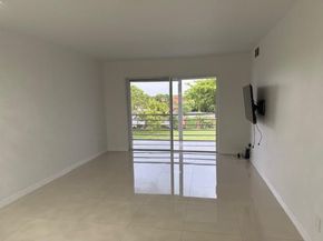 9660 Sunrise Lakes Boulevard 306, Sunrise FL 33322