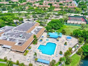 9660 Sunrise Lakes Boulevard 306, Sunrise FL 33322