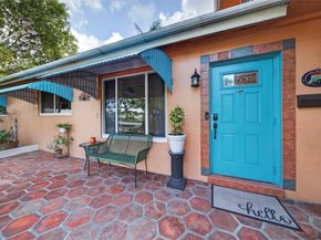 40 SW 9th Court, Pompano Beach FL 33060