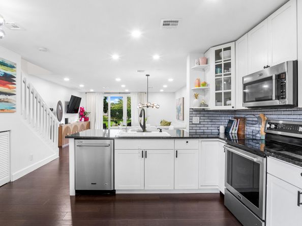 7102 Woodmont Way, Tamarac FL 33321