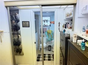 101 Berkley Road 101, Hollywood FL 33024